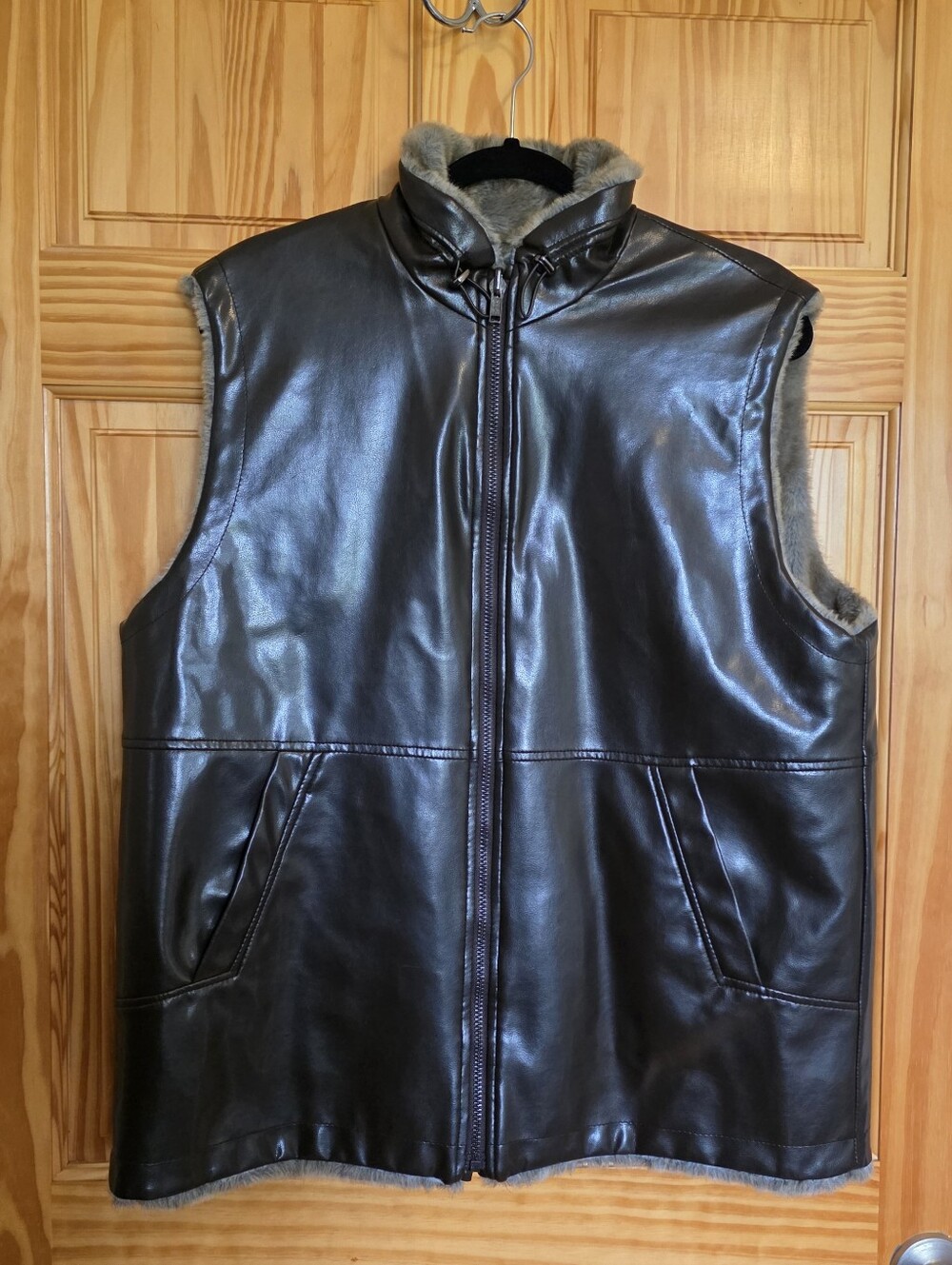 Hucke Made In Germany Men's Size 44 (US 16) Faux Leather/Faux Fur Vest